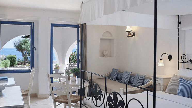 Adult Deluxe Sea-Front Room